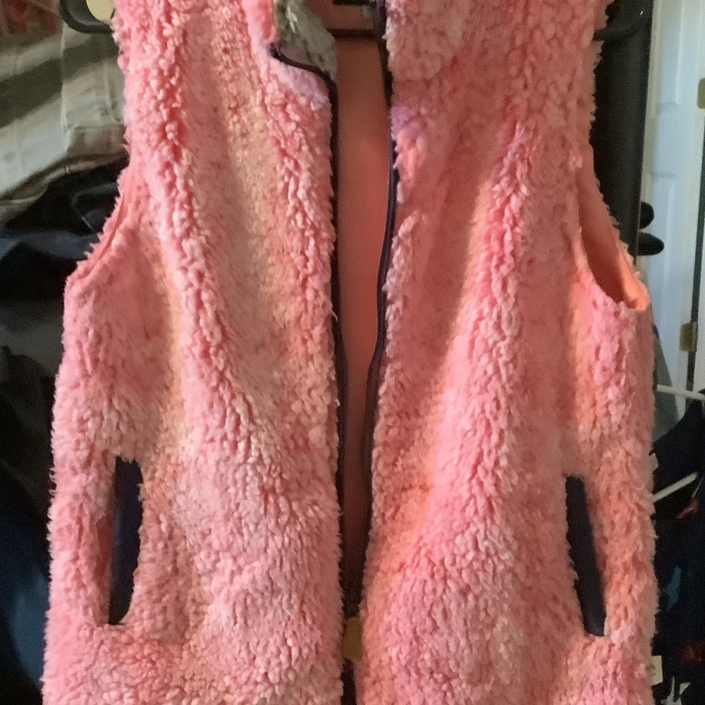 Simply Southern Pink and Gray Sherpa Vest, small, full zip‎ - Picture 4 of 6